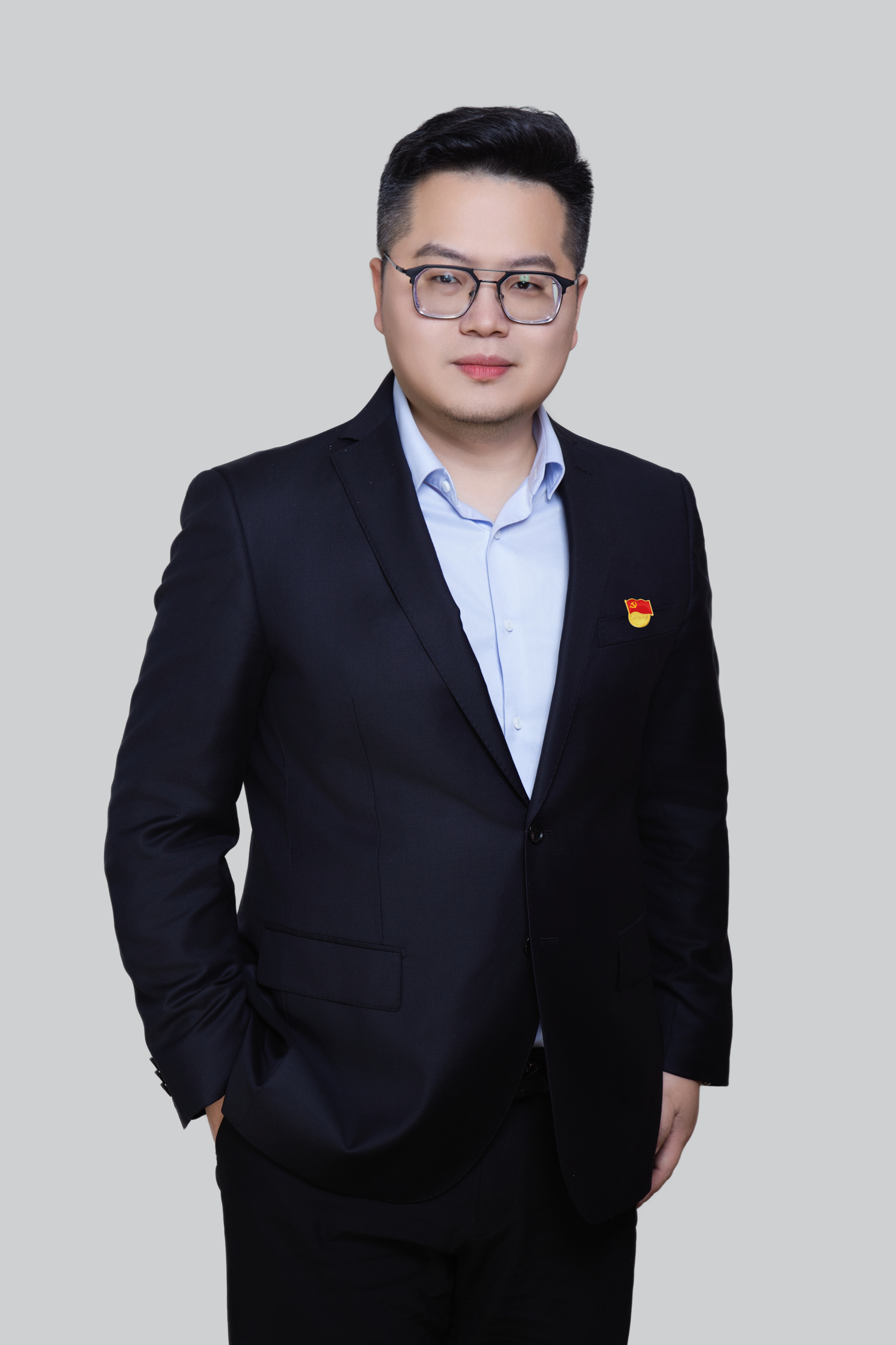 党员亮诺践初心 言出必行担使命/省J9集团国际站投资集团党员“承诺、亮诺、践诺”活动展示